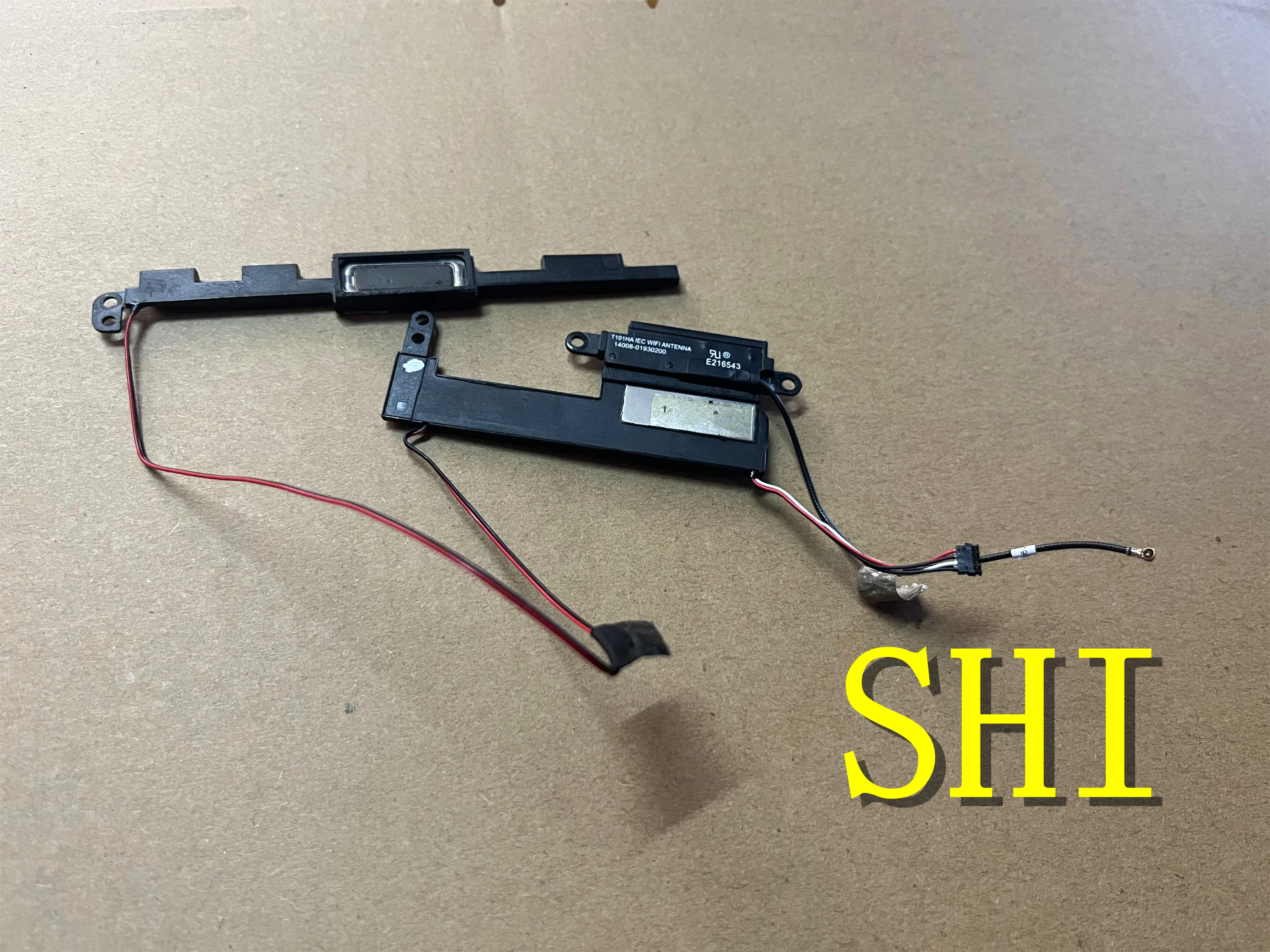 T101HA Used FOR Asus Transformer Book T101HA Left & Right Internal Speakers 14008-01930200 Free Shipping
T101HA Used FOR Asus Transformer Book T101HA Left & Right Internal Speakers 14008-01930200 Free Shipping
