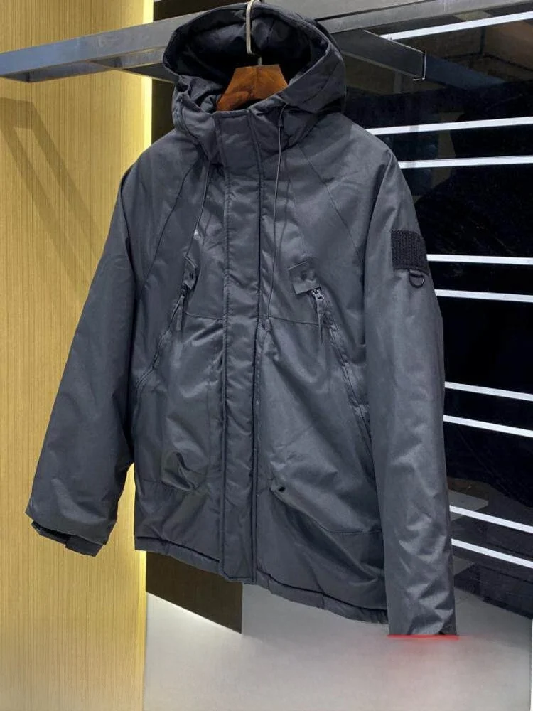 Outdoor Men's Thickened Warm Cotton Jacket Hooded Windproof Workwear with Big Pockets Casual Youth Style Polyester Fiber
Outdoor Men's Thickened Warm Cotton Jacket Hooded Windproof Workwear with Big Pockets Casual Youth Style Polyester Fiber
