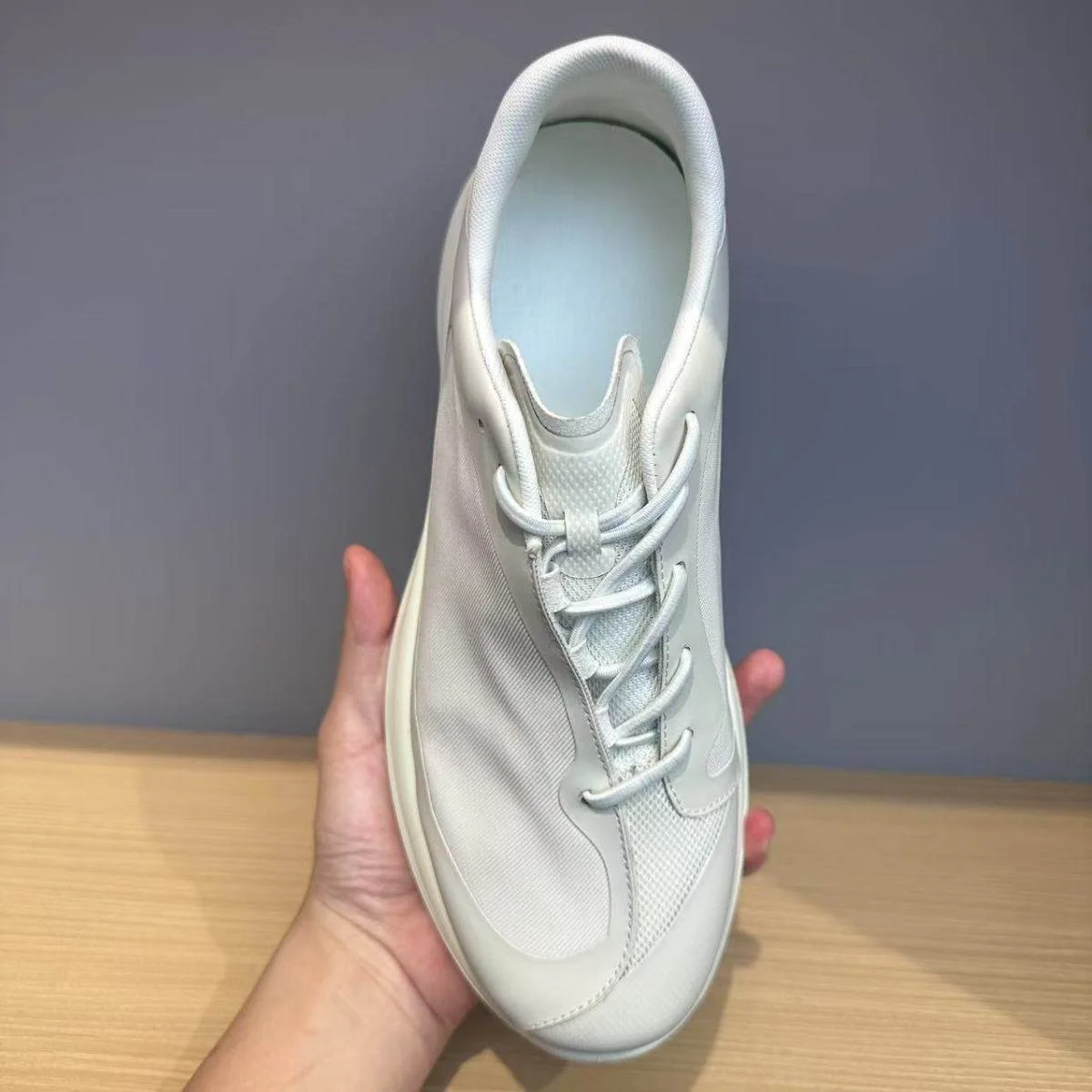 Sneakers Men Women Breathable Fashion Running Shoes Comfortable Casual Shoes Outdoor Breathable Sports Jogging Shoes
Sneakers Men Women Breathable Fashion Running Shoes Comfortable Casual Shoes Outdoor Breathable Sports Jogging Shoes