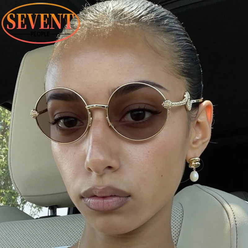 Fashion Oval Punk Sunglasses Women 2025 Luxury Brand Vintage Metal Snake Round Sun Glasses Trendy Travelling Shades For Ladies
Fashion Oval Punk Sunglasses Women 2025 Luxury Brand Vintage Metal Snake Round Sun Glasses Trendy Travelling Shades For Ladies