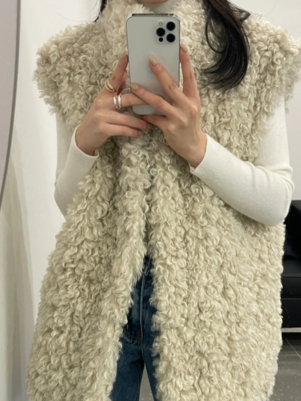 Корейский свободный женский тюре, верхняя одежда, модный зимний жилет с круглым узором, универсальная ветровка для поездок на работу
Корейский свободный женский тюре, верхняя одежда, модный зимний жилет с круглым узором, универсальная ветровка для поездок на работу