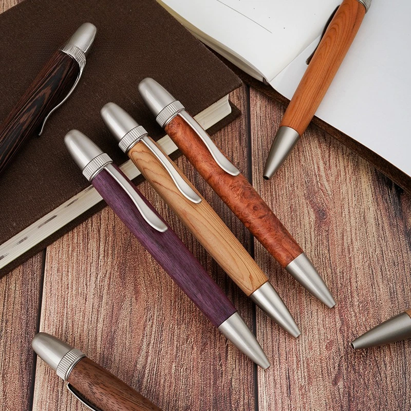 2024 японские брендовые роскошные деревянные гелевые ручки Pent, высококачественная шариковая ручка Business Boss, черные шариковые ручки с сердечником 0,5 мм, подарок для письма
2024 японские брендовые роскошные деревянные гелевые ручки Pent, высококачественная шариковая ручка Business Boss, черные шариковые ручки с сердечником 0,5 мм, подарок для письма