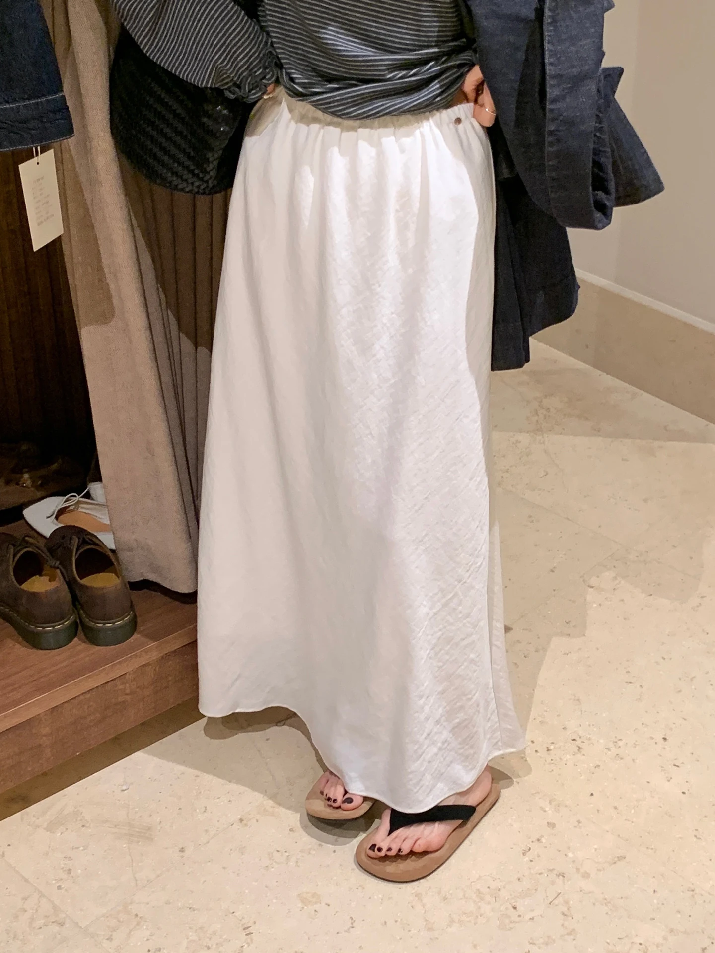 High Waist Draped Korean Style Half Body Skirt Women's Fashion Spring 2026 Slimming Long Skirt Loose Elastic Waist
High Waist Draped Korean Style Half Body Skirt Women's Fashion Spring 2026 Slimming Long Skirt Loose Elastic Waist