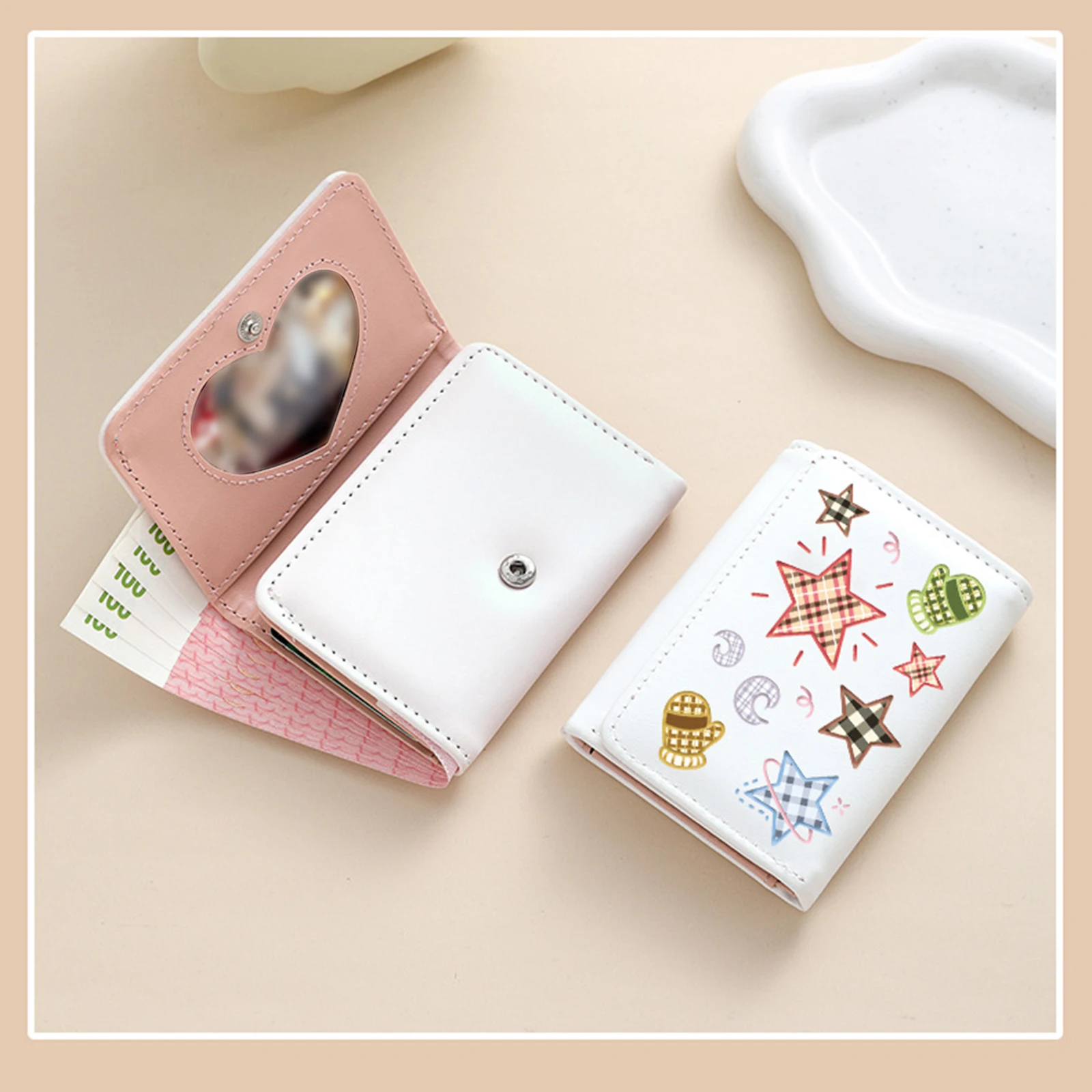 Women Trifold Wallet Cute Star Prints Leather Coin Purse Change Credit Card Holder for Birthday Present
Women Trifold Wallet Cute Star Prints Leather Coin Purse Change Credit Card Holder for Birthday Present