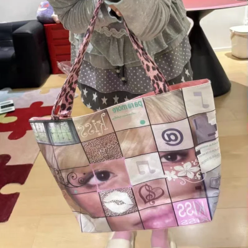2026 New Collage Art Tote Bags Women Large Capacity Shoulder Bag Fashion Y2K Patchwork Handbag Trendy Hot Girl Aesthetic Purse
2026 New Collage Art Tote Bags Women Large Capacity Shoulder Bag Fashion Y2K Patchwork Handbag Trendy Hot Girl Aesthetic Purse
