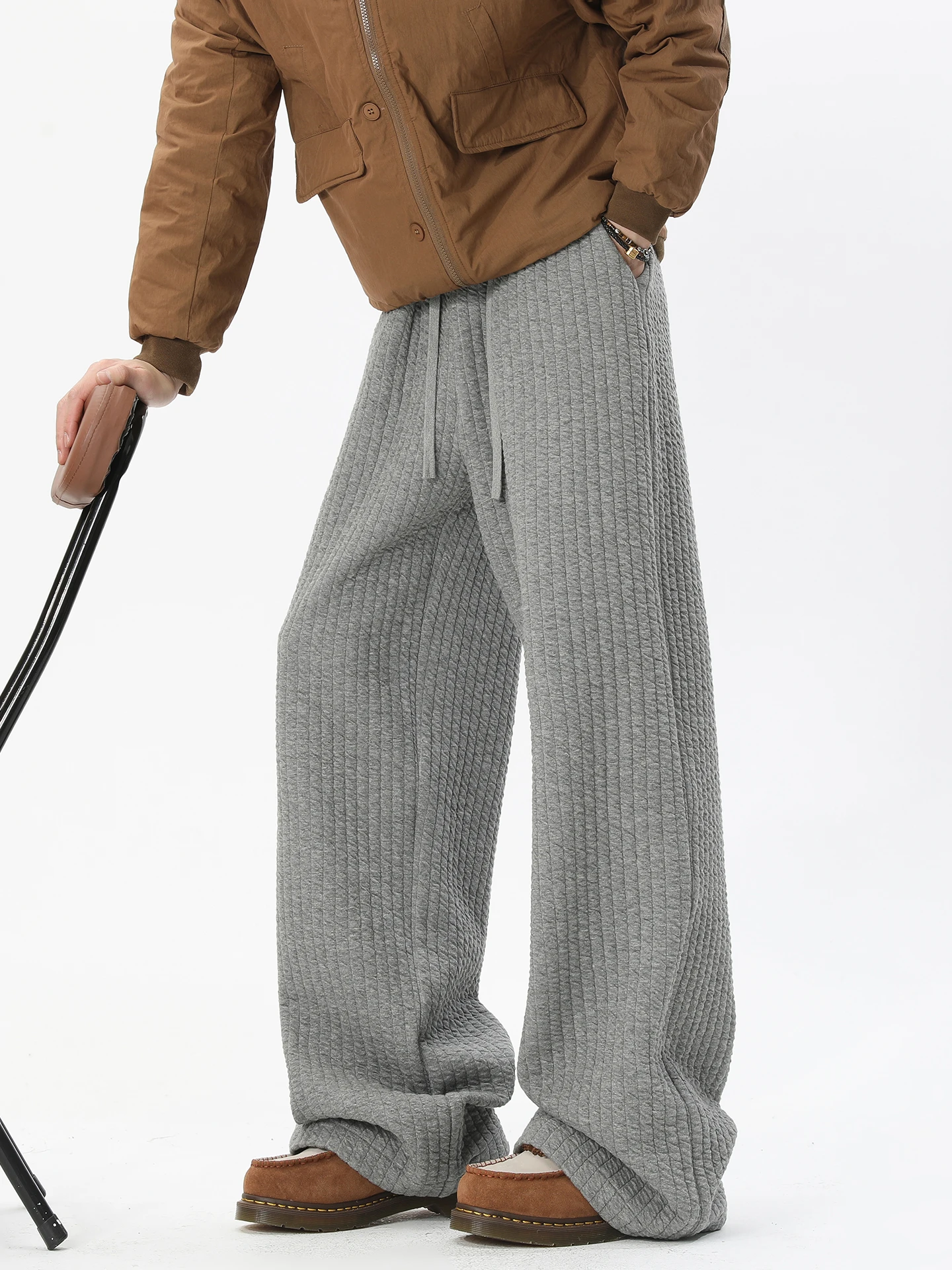 Men's Cotton Pants Thiened Cotton Blend Winter Warm Cold Proof Long Straight Loose High Waist Wide Leg Pants Casual Youth S...
Men's Cotton Pants Thiened Cotton Blend Winter Warm Cold Proof Long Straight Loose High Waist Wide Leg Pants Casual Youth S...