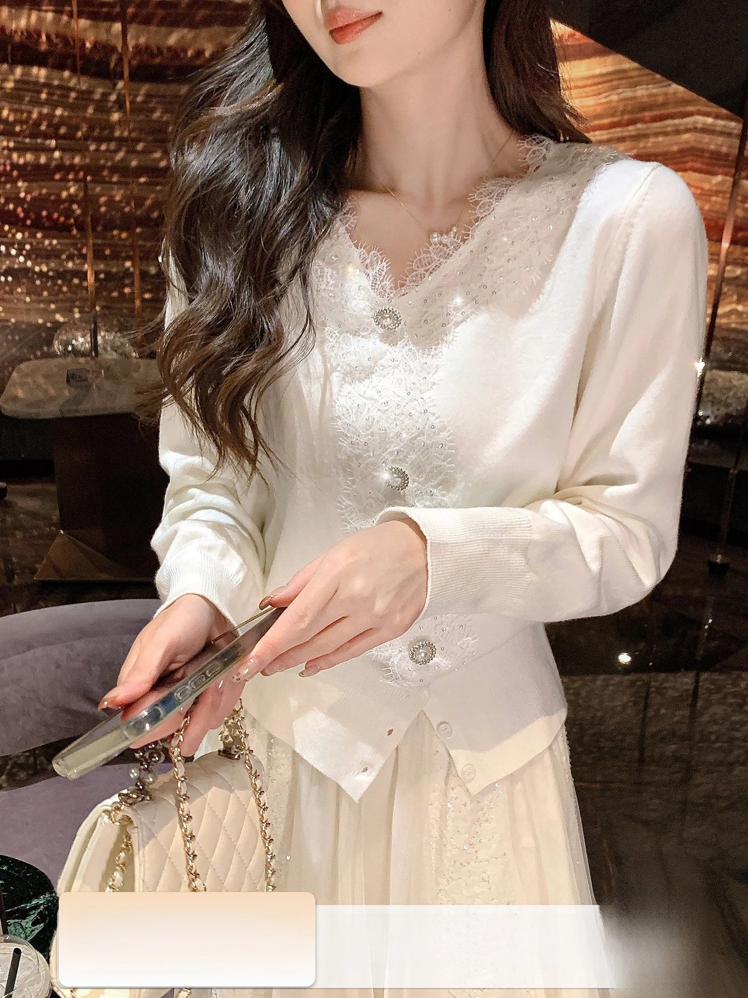 Очаровательный французский вязаный свитер с кружевом, женский, с длинными рукавами, повседневный, нежный, с разрезами, осенняя новинка, топ
Очаровательный французский вязаный свитер с кружевом, женский, с длинными рукавами, повседневный, нежный, с разрезами, осенняя новинка, топ