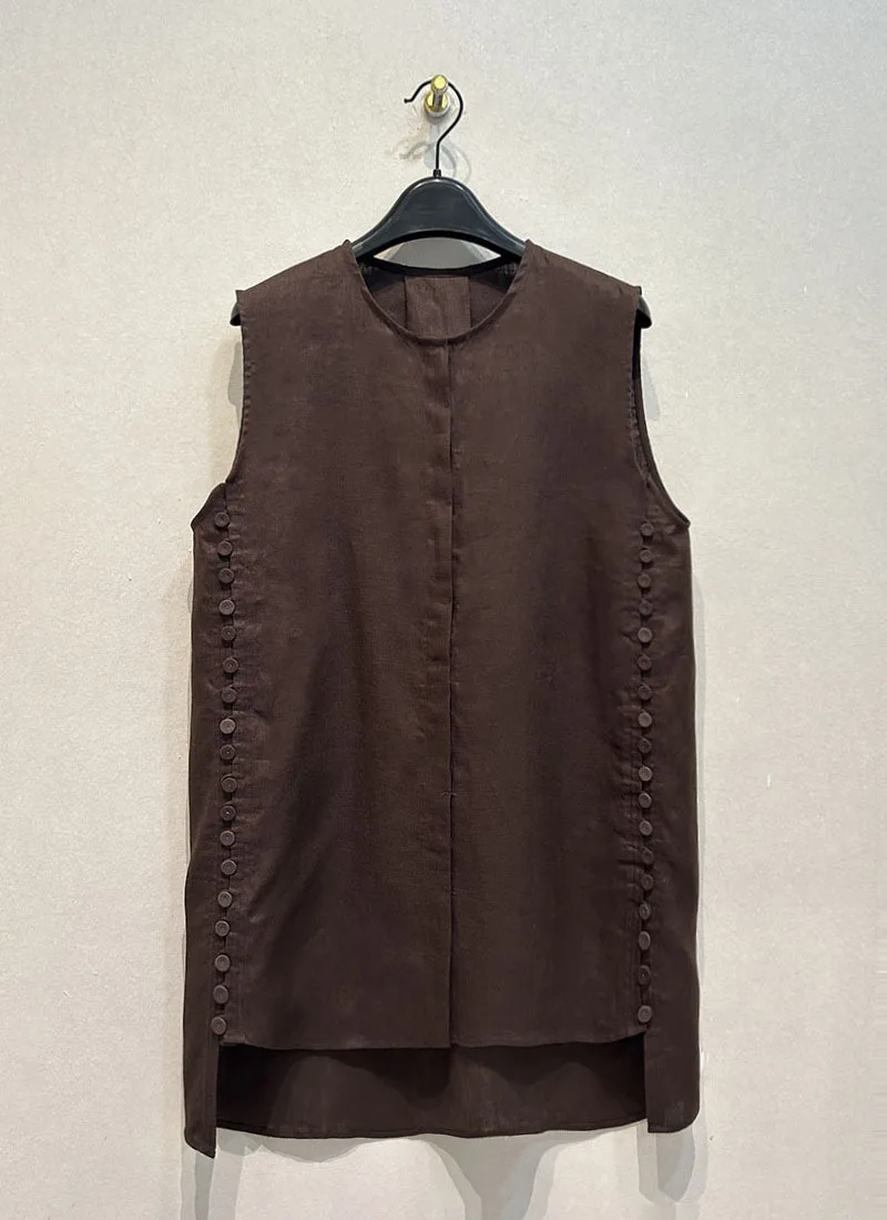Kuzuwata Summer New Design Lazy Casual Shirt Simple All-match Sleeveless Soft Blouses Japan Office Lady Vintage Trendy Blusas
Kuzuwata Summer New Design Lazy Casual Shirt Simple All-match Sleeveless Soft Blouses Japan Office Lady Vintage Trendy Blusas