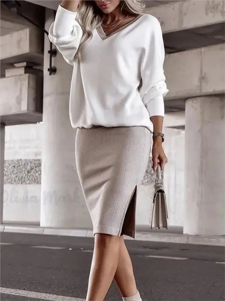 Fashion Casual Loose Hoodie Suit Women's Long Sleeve Top + Package Hip Skirt Two-piece Sets New Autumn Winter 2 Piece Outfits
Fashion Casual Loose Hoodie Suit Women's Long Sleeve Top + Package Hip Skirt Two-piece Sets New Autumn Winter 2 Piece Outfits