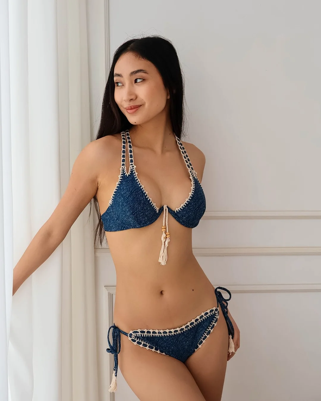 Джинсовый купальник-бикини с лямкой через шею для женщин, сексуальный купальник пуш-ап, бандо с бретелями, глубокий V-образный вырез, пляжная одежда
Джинсовый купальник-бикини с лямкой через шею для женщин, сексуальный купальник пуш-ап, бандо с бретелями, глубокий V-образный вырез, пляжная одежда