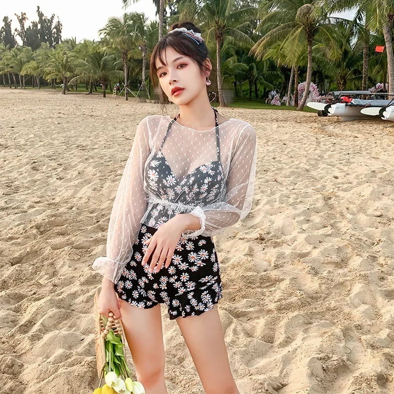 Female One-piece Swimsuit with Flat Corners, Conservative and Slimming, Covering The Belly, Female Student, Hot Spring Swimsuit
Female One-piece Swimsuit with Flat Corners, Conservative and Slimming, Covering The Belly, Female Student, Hot Spring Swimsuit