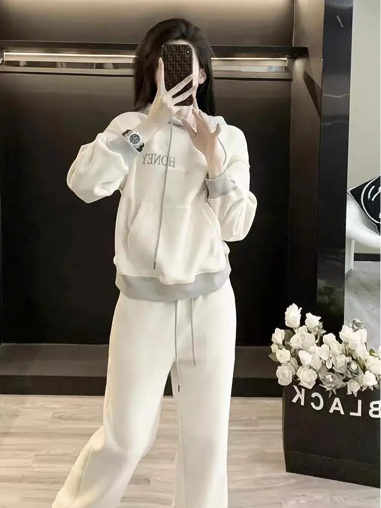 Slimming Effect Fce Lined Sweatirt Pants Set Women Casual Loose Sle Autumn Winter Anti Aging ular Two Piece Suit
Slimming Effect Fce Lined Sweatirt Pants Set Women Casual Loose Sle Autumn Winter Anti Aging ular Two Piece Suit