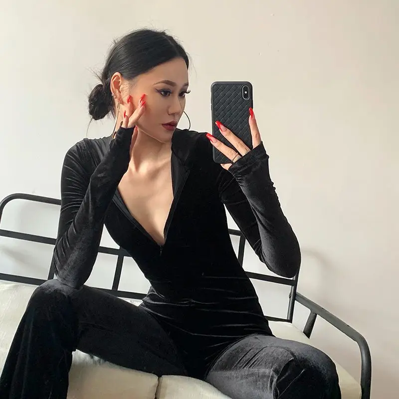 American Fashion Sexy Solid Color Jumpsuit for Women Slim Fit and Slimming Temperament Casual Long Sleeved Jumpsuits Trend
American Fashion Sexy Solid Color Jumpsuit for Women Slim Fit and Slimming Temperament Casual Long Sleeved Jumpsuits Trend