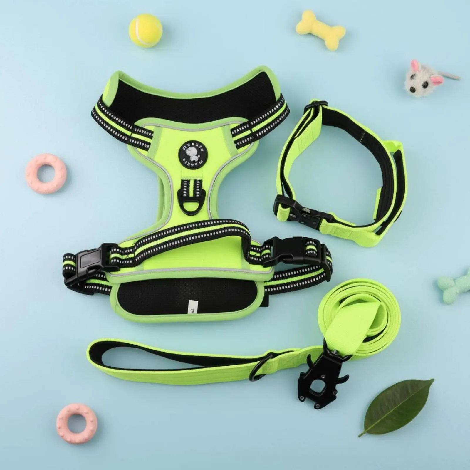 Breathable Dog Harness and Leash Set Lightweight Small Dog Harness Leash Set Secure Buckle for Cats
Breathable Dog Harness and Leash Set Lightweight Small Dog Harness Leash Set Secure Buckle for Cats