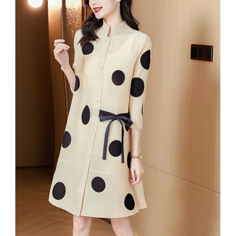 Spring Summer Polka Dot Shirt Women's Long Sleeve Thin Sun Protection Coat Folded Design Retro Stand Collar Midi Length Outer...
Spring Summer Polka Dot Shirt Women's Long Sleeve Thin Sun Protection Coat Folded Design Retro Stand Collar Midi Length Outer...