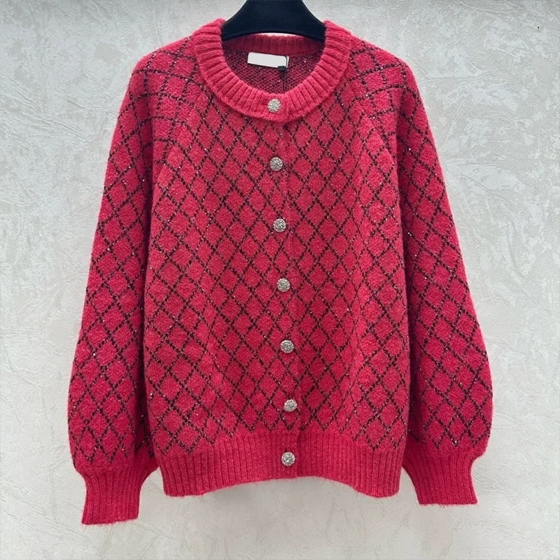 High-quality women's diamond-patterned knitted cardigan sweater with loose and relaxed fit, single button round neck 1010125
High-quality women's diamond-patterned knitted cardigan sweater with loose and relaxed fit, single button round neck 1010125