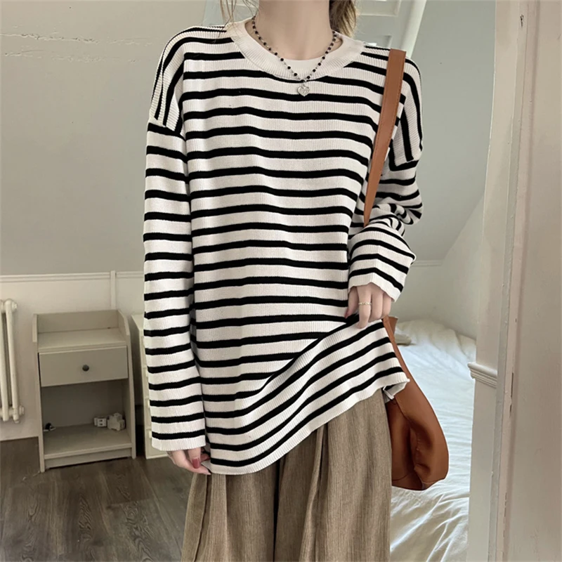 Korean Fashion Striped Pullovers Women New Round Neck Loose Knitted Tops Spring Autumn Thin Long Sleeve Sweaters
Korean Fashion Striped Pullovers Women New Round Neck Loose Knitted Tops Spring Autumn Thin Long Sleeve Sweaters