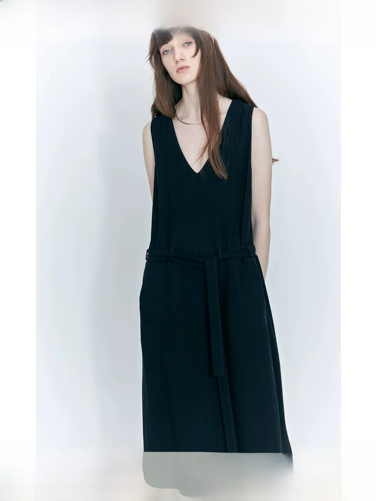 Planites Lin Blend 3D Weaving Texture Black Ink V-neck Waist Belt Vest Skirt Women's Summer Fashion Adjusted Waist Gown
Planites Lin Blend 3D Weaving Texture Black Ink V-neck Waist Belt Vest Skirt Women's Summer Fashion Adjusted Waist Gown