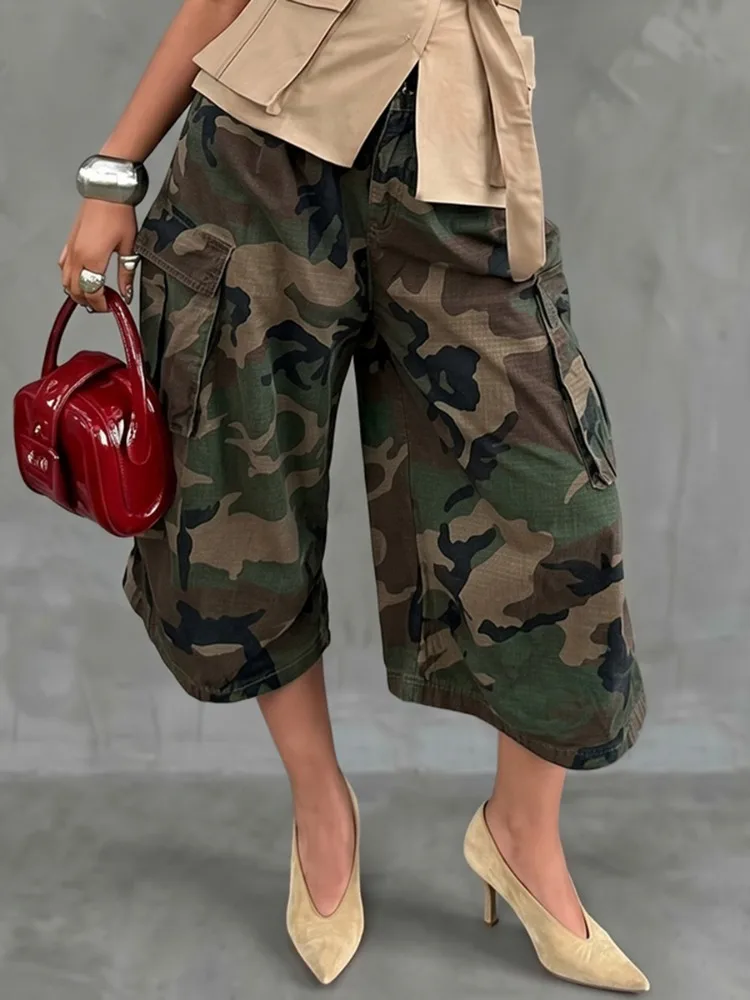 Yeezzi 2026 New Trendy Camo Printed Wide Leg Cropped Cargo Pants For Women Contrast Color Pockets Casual Baggy Capris Bottoms
Yeezzi 2026 New Trendy Camo Printed Wide Leg Cropped Cargo Pants For Women Contrast Color Pockets Casual Baggy Capris Bottoms