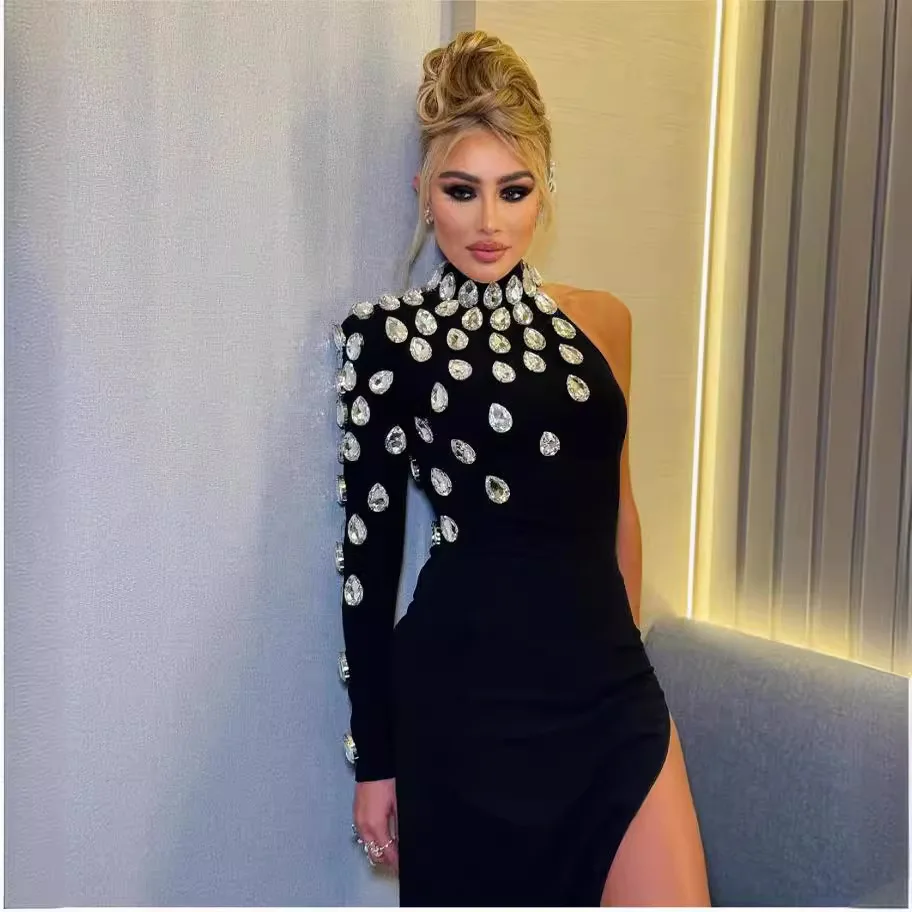 Black women's clothing rhinestone shoulder long sleeve leg bandage dress party new hot-selling sexy classic high-end dress dance
Black women's clothing rhinestone shoulder long sleeve leg bandage dress party new hot-selling sexy classic high-end dress dance