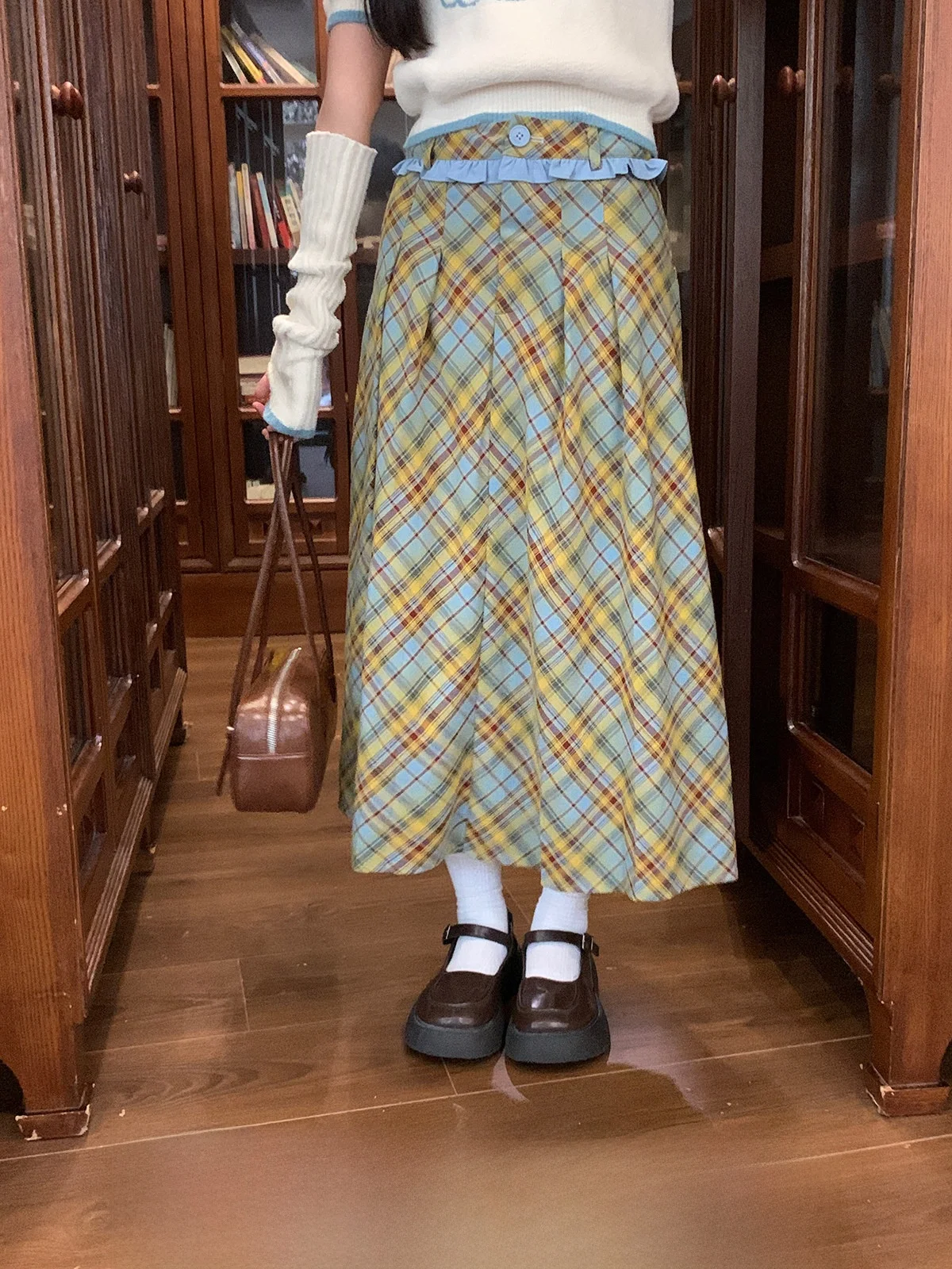 Sweet Retro High Waist Loose A-Line Skirt Women's Yellow Plaid Half Skirt Autumn New Style Cheese Day Polyester Fiber Casual
Sweet Retro High Waist Loose A-Line Skirt Women's Yellow Plaid Half Skirt Autumn New Style Cheese Day Polyester Fiber Casual
