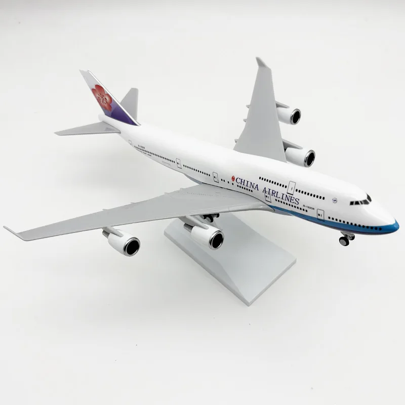 Дисплей Авиация 1/250 Масштаб 30 см Air China Airways B747 Модель самолета Комплект самолета Статическая литая под давлением модель самолета с
Дисплей Авиация 1/250 Масштаб 30 см Air China Airways B747 Модель самолета Комплект самолета Статическая литая под давлением модель самолета с