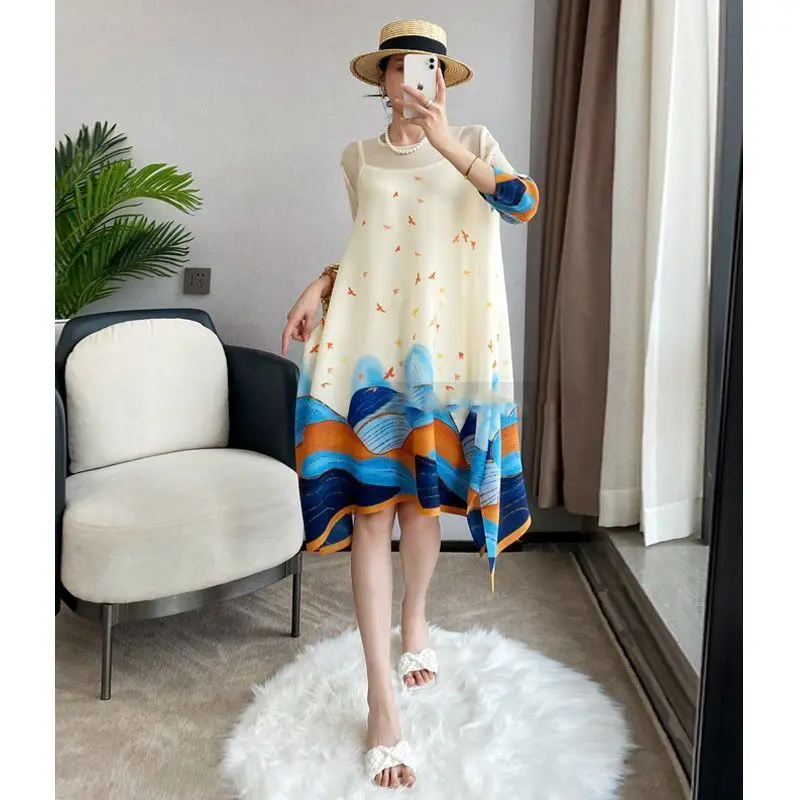 Dress Female 2023 Summer New Pleated Print Fashion Commuter Loose O Neck Three Quarter Sleeve Mid length Dress Female Tops
Dress Female 2023 Summer New Pleated Print Fashion Commuter Loose O Neck Three Quarter Sleeve Mid length Dress Female Tops
