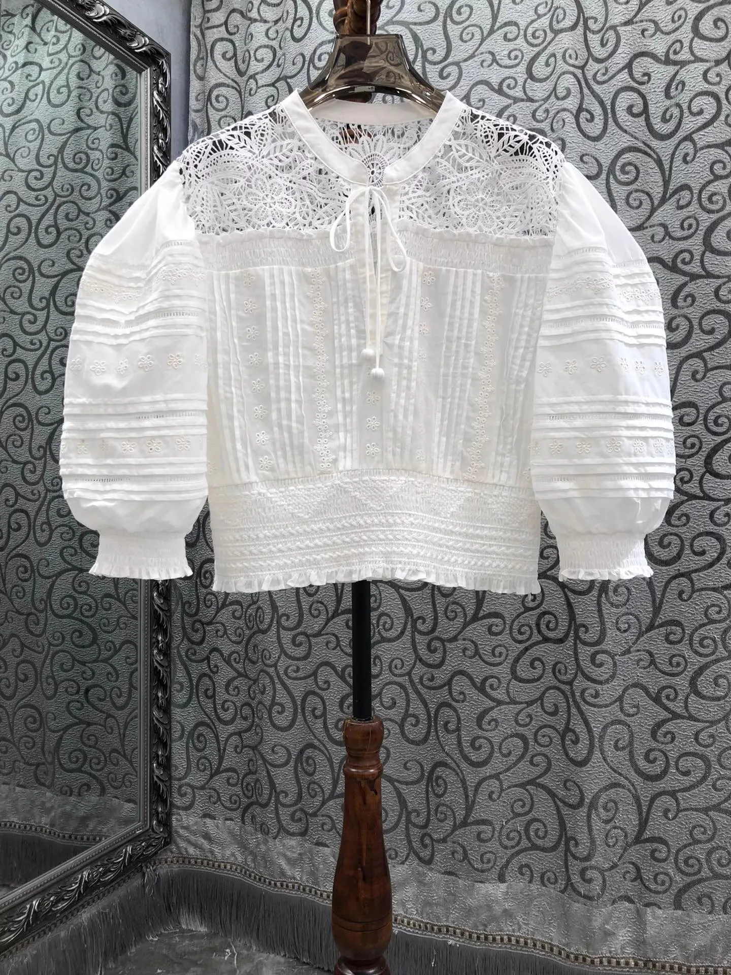 100%Cotton Blouse Shirt 2025 Summer Style Women Crochet Lace Embroidery Patchwork 3/4 Sleeve Black White Sexy Crop Tops Clothes
100%Cotton Blouse Shirt 2025 Summer Style Women Crochet Lace Embroidery Patchwork 3/4 Sleeve Black White Sexy Crop Tops Clothes