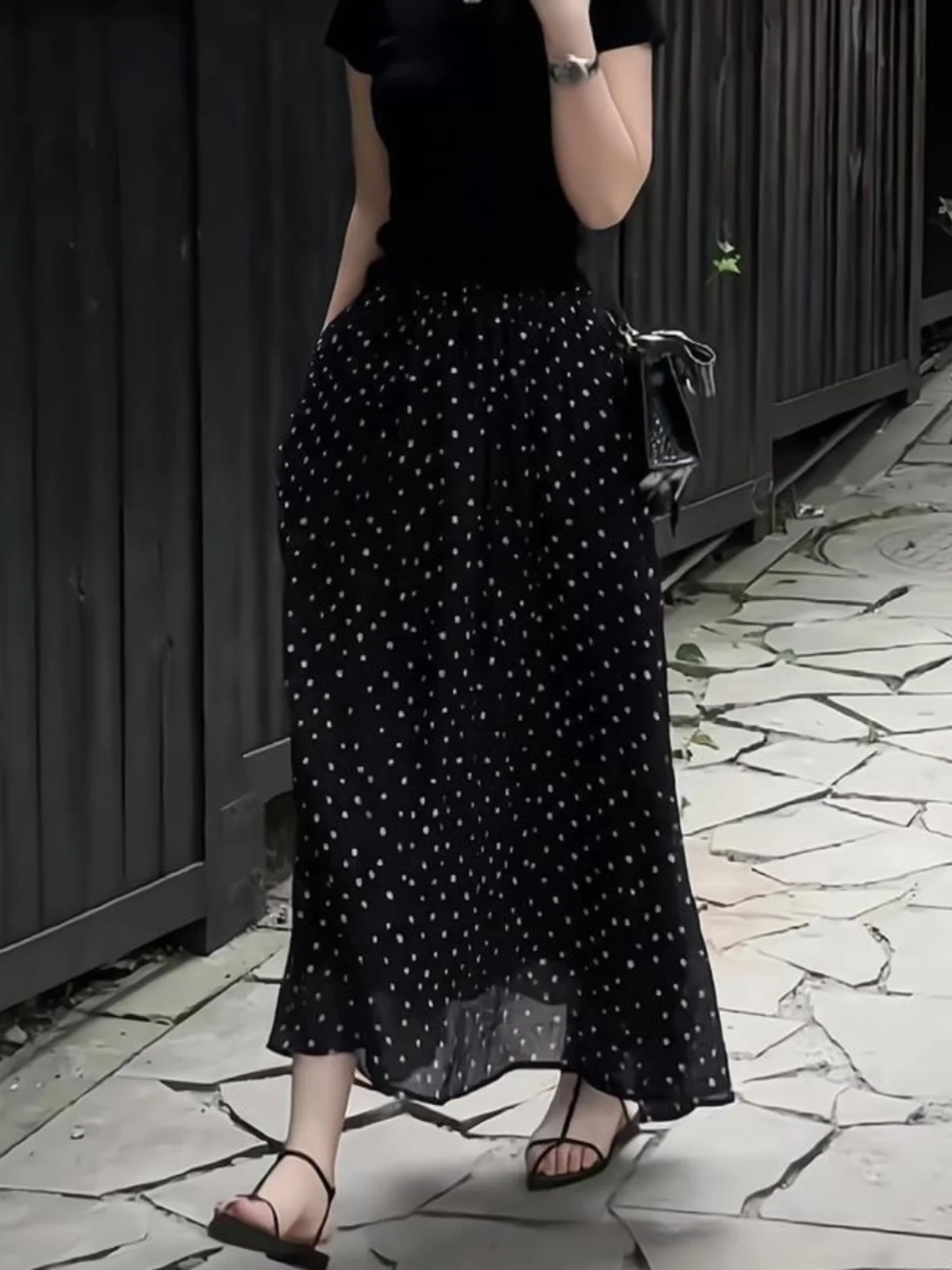 Black Polka Dot High Waist Slimming A-Line Midi Skirt Women's Summer New Elastic Waist Loose Vintage Style Office Wear
Black Polka Dot High Waist Slimming A-Line Midi Skirt Women's Summer New Elastic Waist Loose Vintage Style Office Wear