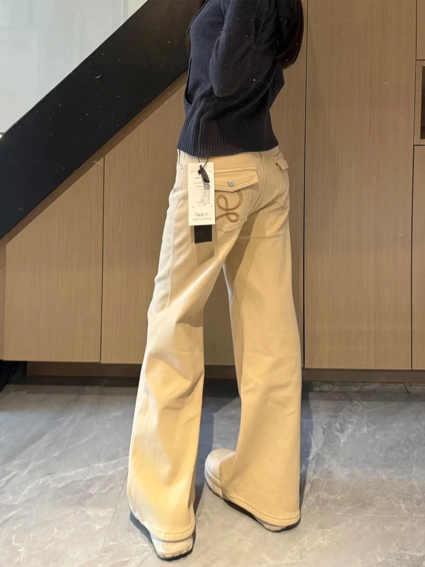 High Waist Wide Leg Jeans Women's Light Khaki Color Versatile High Waist Slimming Drapey Bootcut Pants Casual Cotton Blend
High Waist Wide Leg Jeans Women's Light Khaki Color Versatile High Waist Slimming Drapey Bootcut Pants Casual Cotton Blend