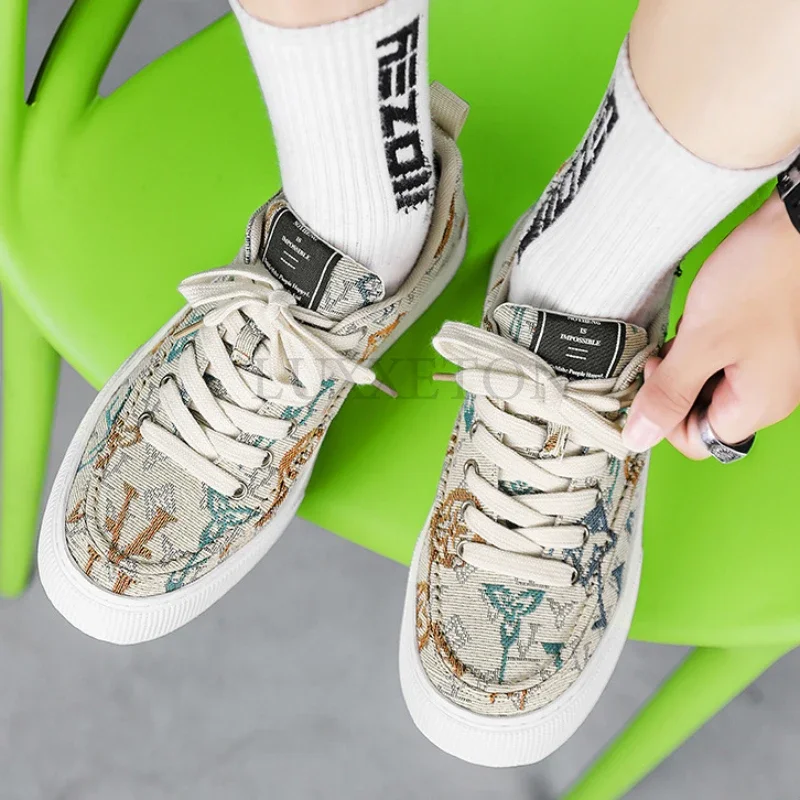 Men Shoes Sneakers man casual Men's Shoes tenis Luxury shoes Trainer Race Breathable Shoes fashion running Shoes for women
Men Shoes Sneakers man casual Men's Shoes tenis Luxury shoes Trainer Race Breathable Shoes fashion running Shoes for women