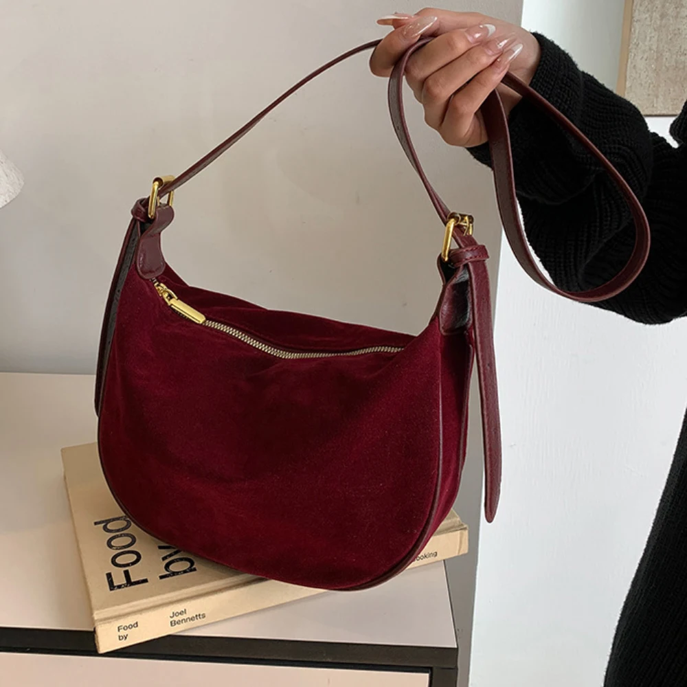 Vintage Suede Crossbody Bag Casual All-Match Large Capacity Soft Zipper Burgundy Packs Daily Working Commute One Shoulder Bags
Vintage Suede Crossbody Bag Casual All-Match Large Capacity Soft Zipper Burgundy Packs Daily Working Commute One Shoulder Bags