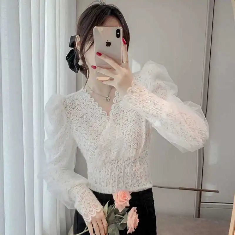 Elegant Long Sleeve Lace Brushed Base Shirt Women's Fashionable Top Korean Style Slim Fit V-Neck Color Autumn Winter Ne...
Elegant Long Sleeve Lace Brushed Base Shirt Women's Fashionable Top Korean Style Slim Fit V-Neck Color Autumn Winter Ne...