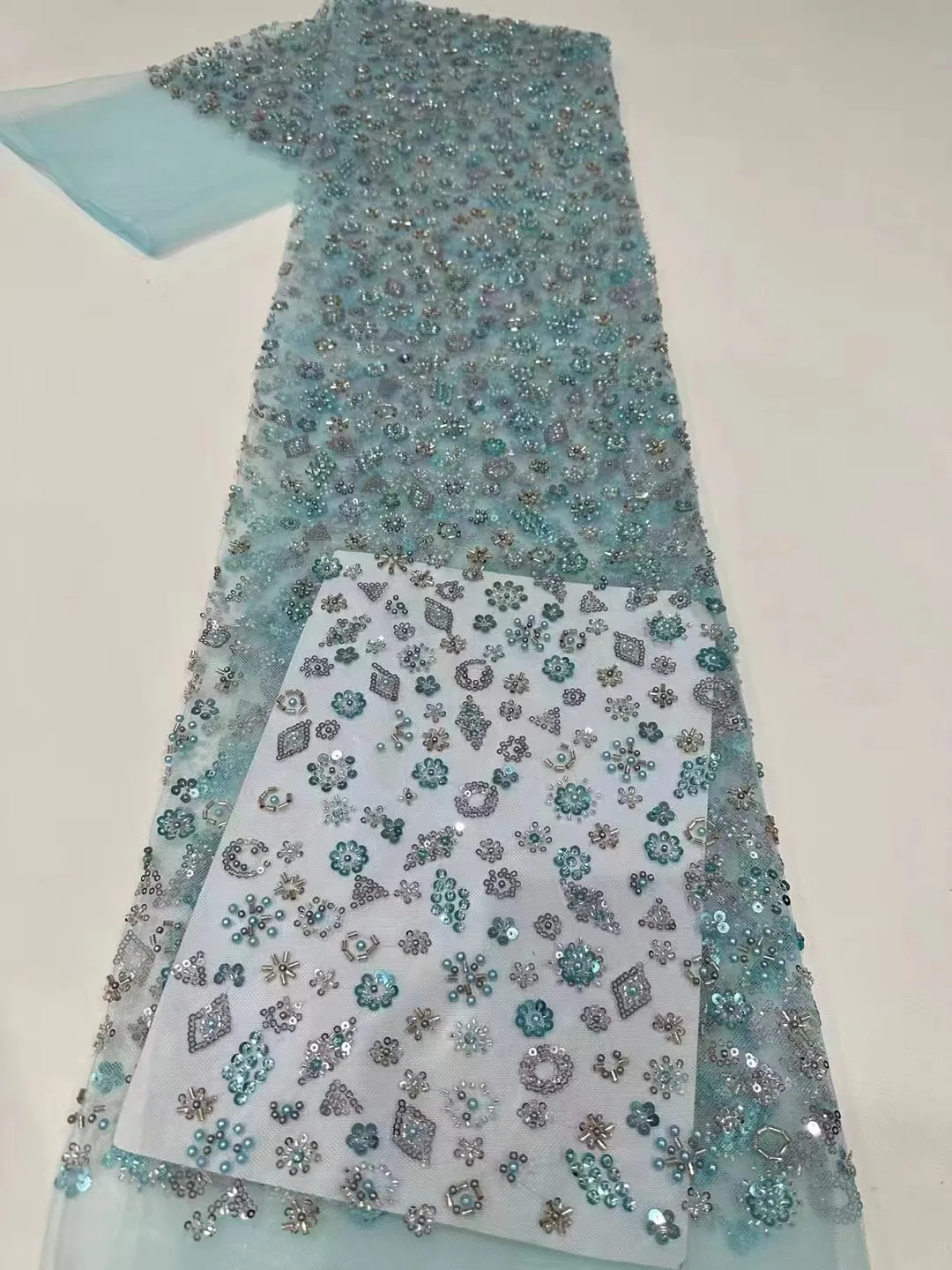 Green Nigerian Net Lace Fabric With Beads Sequins High Quality African Lace Fabric French Tulle Lace Materials for Wedding
Green Nigerian Net Lace Fabric With Beads Sequins High Quality African Lace Fabric French Tulle Lace Materials for Wedding