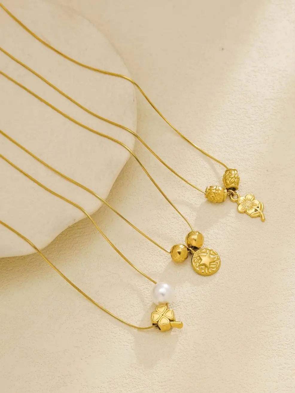 Stainless Steel 18K Gold Star Four-Leaf Clover Flower Pendant Powder Cast Necklace Ladies New Fashion Necklace Jewelry Gift
Stainless Steel 18K Gold Star Four-Leaf Clover Flower Pendant Powder Cast Necklace Ladies New Fashion Necklace Jewelry Gift