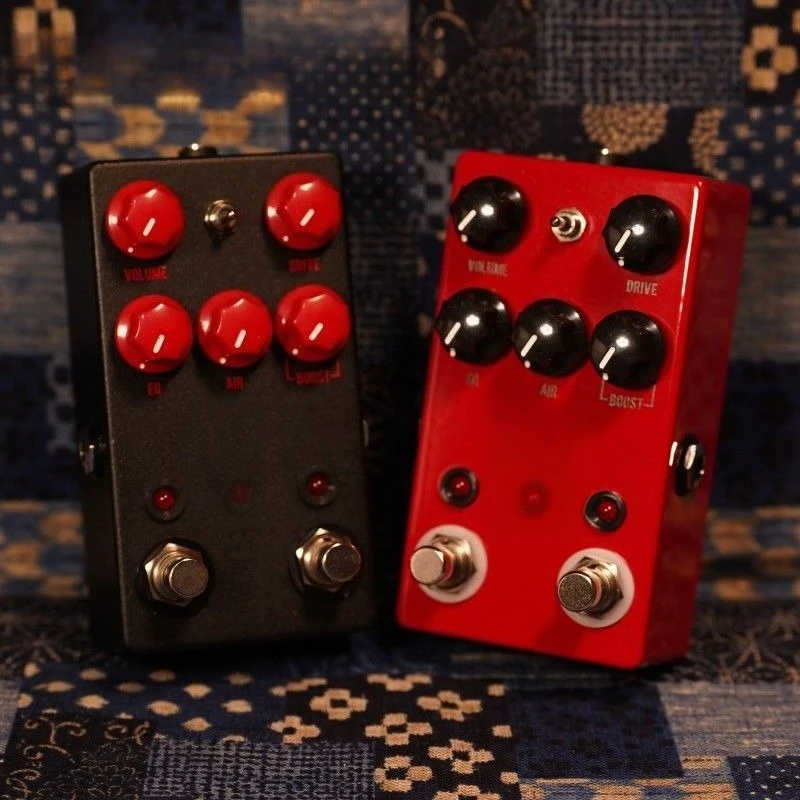 Distortion Overload Electric Guitar Monoblock Effect
Distortion Overload Electric Guitar Monoblock Effect