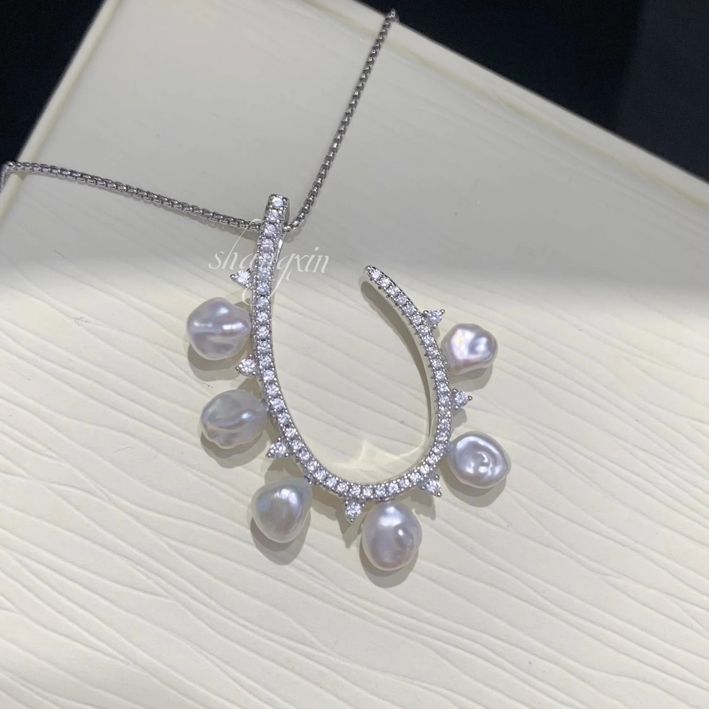 MeiBaPJ 6-7mm Natural Baroque Pearls Fashion Pendant Necklace 925 Sterling Silver Fine Wedding Jewelry for Women
MeiBaPJ 6-7mm Natural Baroque Pearls Fashion Pendant Necklace 925 Sterling Silver Fine Wedding Jewelry for Women