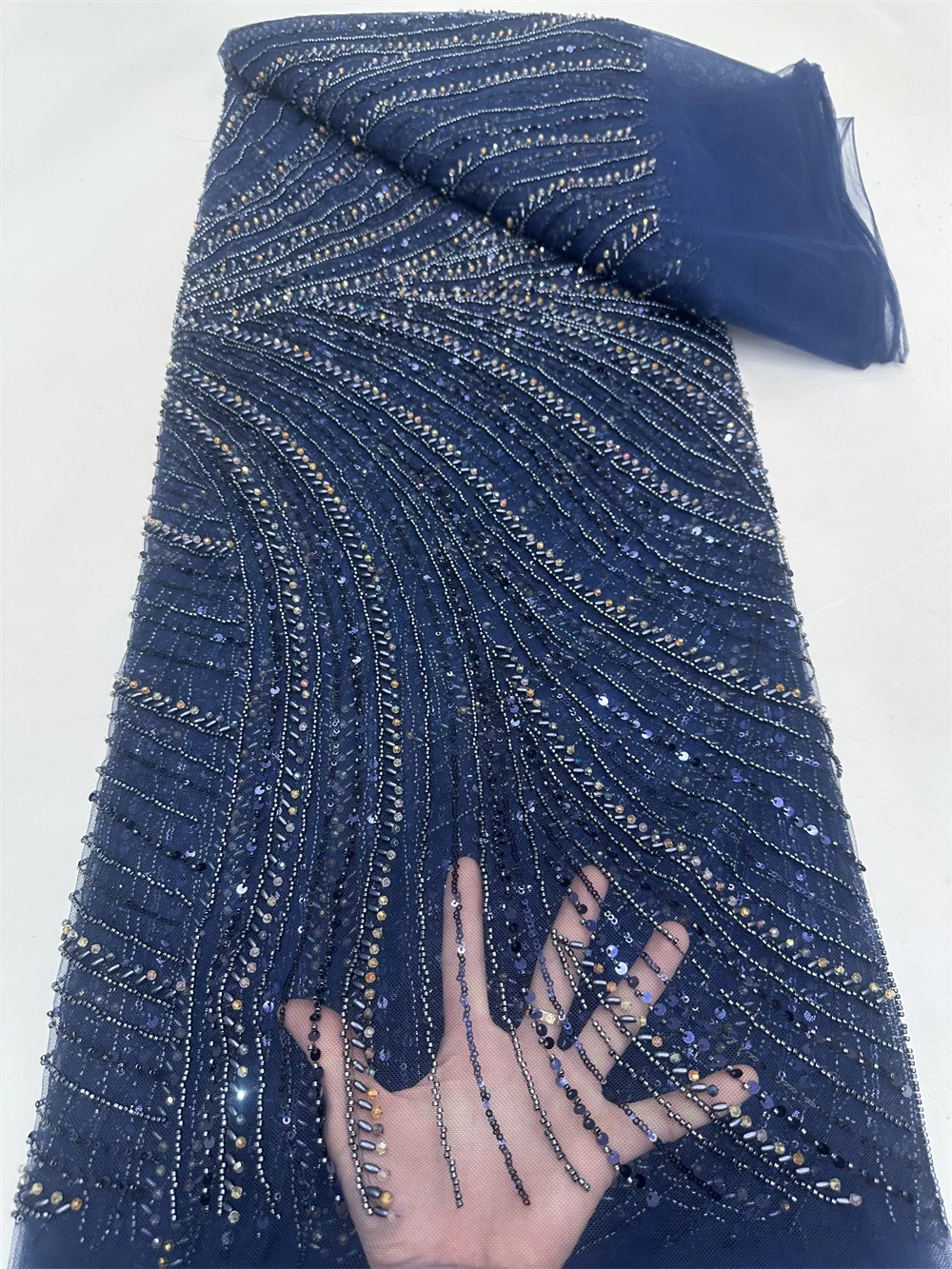 2024 Latest French Beaded Tulle Lace Fabric High Quality African Net Lace Fabrics With Sequins For Evening Dresses RF85KN-2
2024 Latest French Beaded Tulle Lace Fabric High Quality African Net Lace Fabrics With Sequins For Evening Dresses RF85KN-2