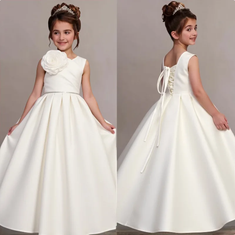 2025 New European American Evening Dress Satin Fabric Flower Medium-sized Children's Piano Performance Dress with Straps
2025 New European American Evening Dress Satin Fabric Flower Medium-sized Children's Piano Performance Dress with Straps