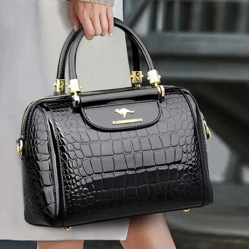 2025 New Fashion Crocodile Skin Women's Handbag Designer Female Shoulder Top-handle Bags Retro Trendy Girl's Tote Bolsas Wallet
2025 New Fashion Crocodile Skin Women's Handbag Designer Female Shoulder Top-handle Bags Retro Trendy Girl's Tote Bolsas Wallet