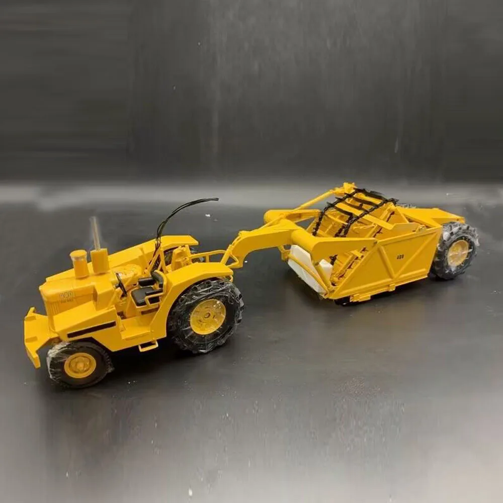840 Diesel With 400 Elevating Scraper JD840/400 1/24th Scale Die-Cast Gift Toy Collection Model New in Box
840 Diesel With 400 Elevating Scraper JD840/400 1/24th Scale Die-Cast Gift Toy Collection Model New in Box