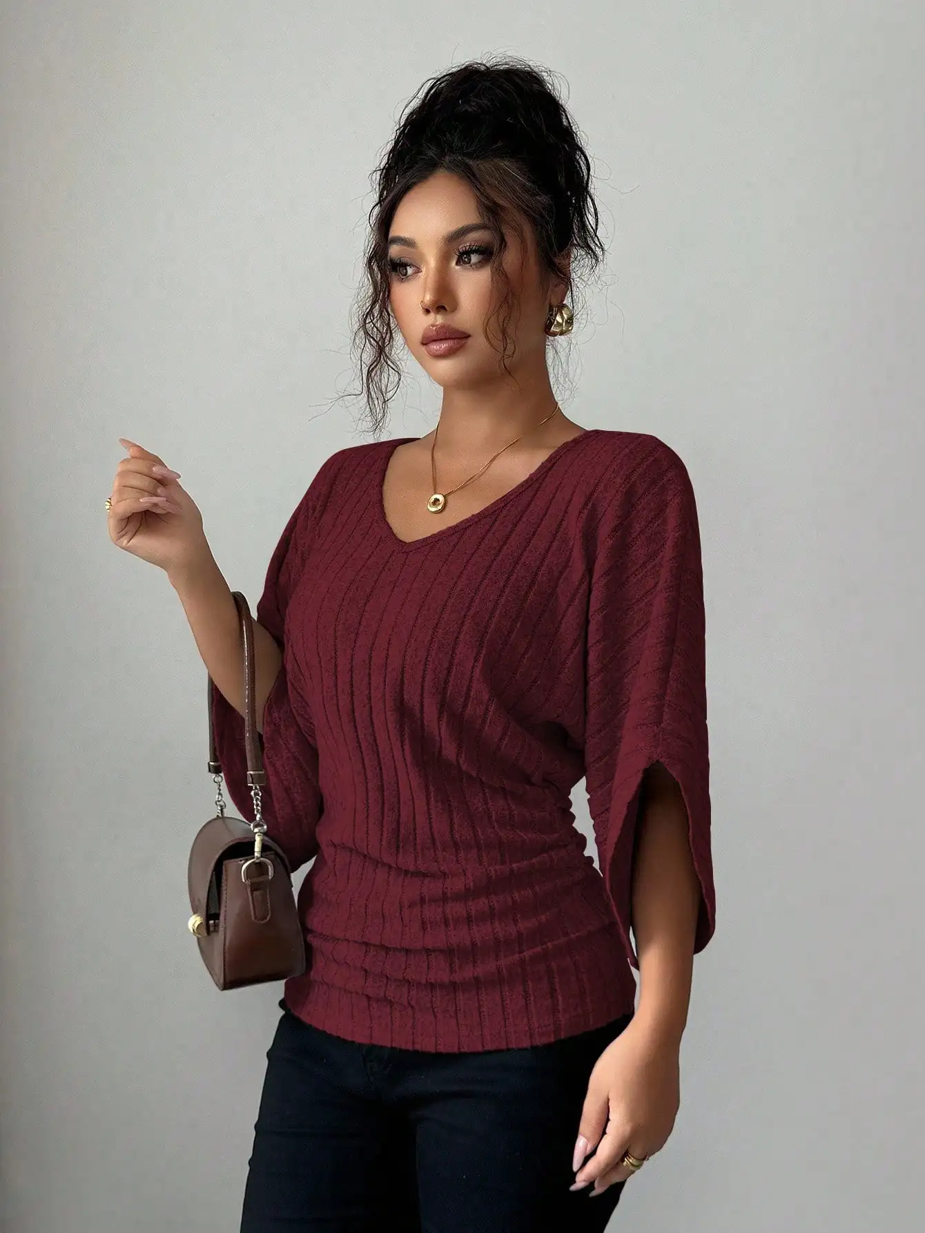 Women's Casual V-Neck Batwing Sleeve Ribbed Knit Top
Women's Casual V-Neck Batwing Sleeve Ribbed Knit Top