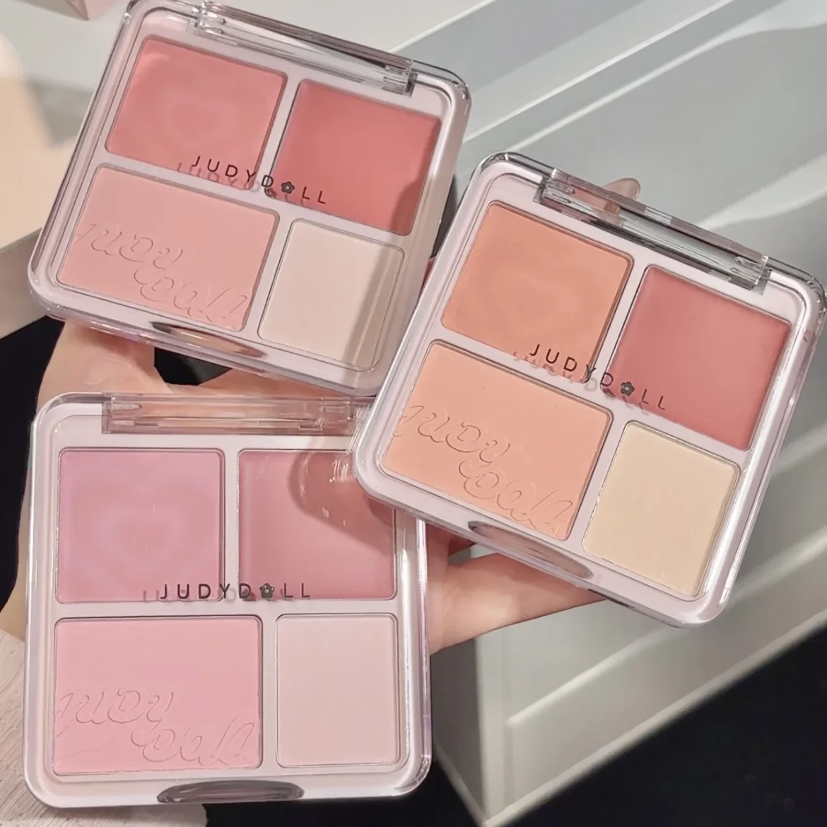 Judydoll 4 Color Powder Blush Cream Clay Highlight Palette Matte Expanding Color Highlight Brightening Face Makeup
Judydoll 4 Color Powder Blush Cream Clay Highlight Palette Matte Expanding Color Highlight Brightening Face Makeup