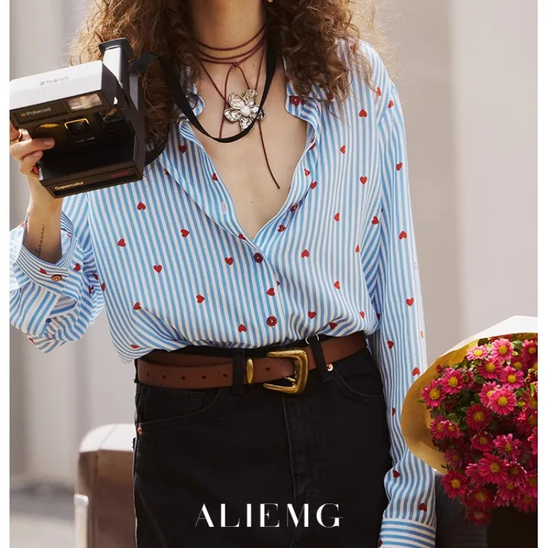 Frence Streetwear Casual Button Up Shirts Cute Heart Blue Striped Polo Shirt Button Up Long Sleeve Spring Blouse Women Fashion
Frence Streetwear Casual Button Up Shirts Cute Heart Blue Striped Polo Shirt Button Up Long Sleeve Spring Blouse Women Fashion