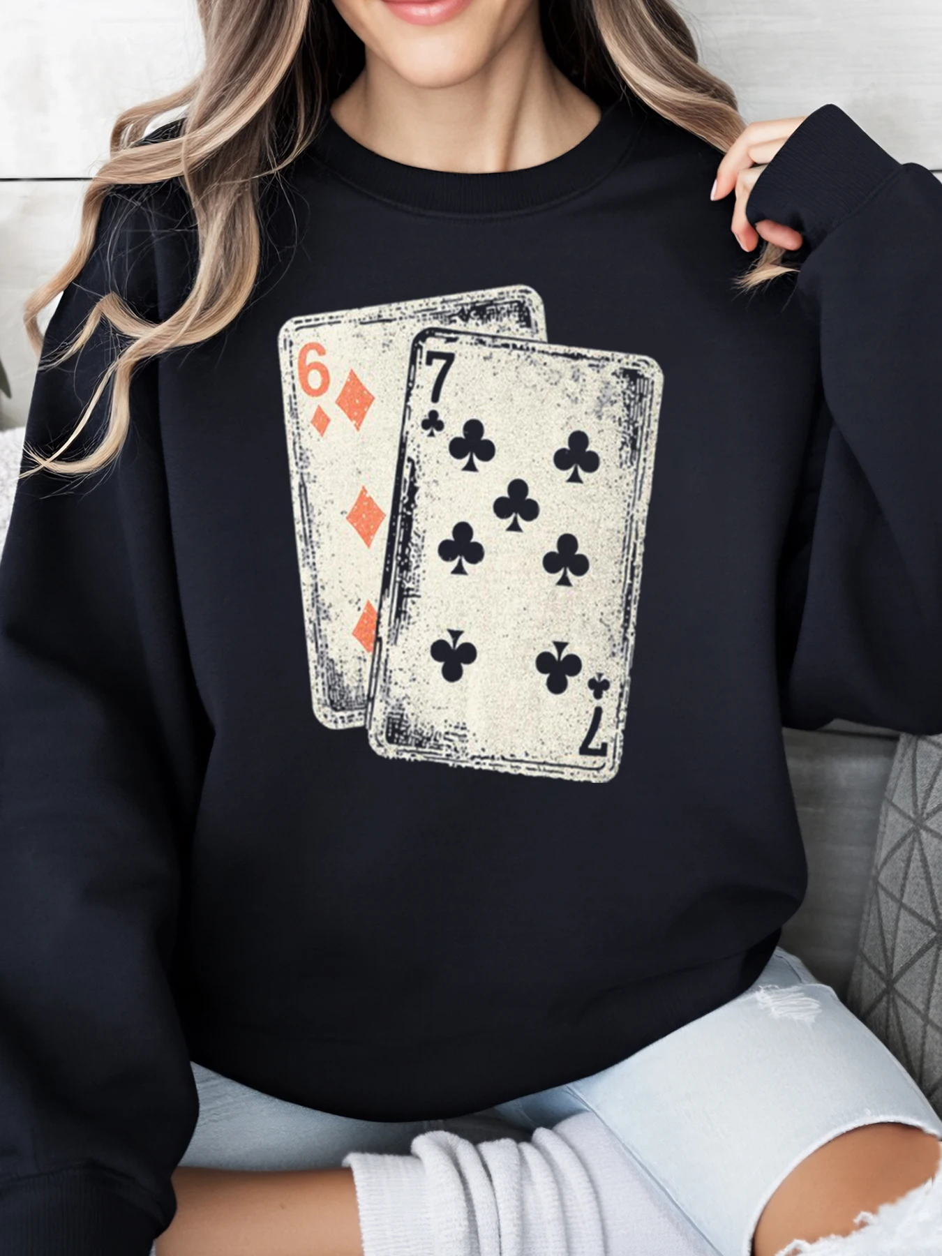 Playing Cards 6 of Diamonds and 7 of Clubs Print Halloween Sweatshirt Women Casual Wear Black Plus-Size
Playing Cards 6 of Diamonds and 7 of Clubs Print Halloween Sweatshirt Women Casual Wear Black Plus-Size