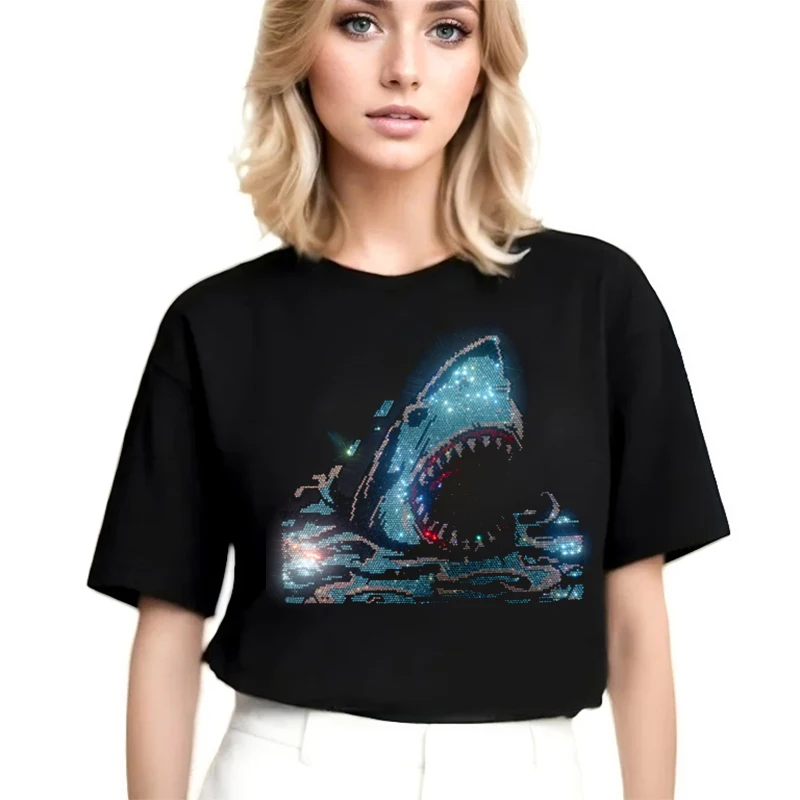 New women's shark creative T-shirts diamond spring summer short-sleeved stamping Hot high-quality flash drilling lady T-shirt
New women's shark creative T-shirts diamond spring summer short-sleeved stamping Hot high-quality flash drilling lady T-shirt