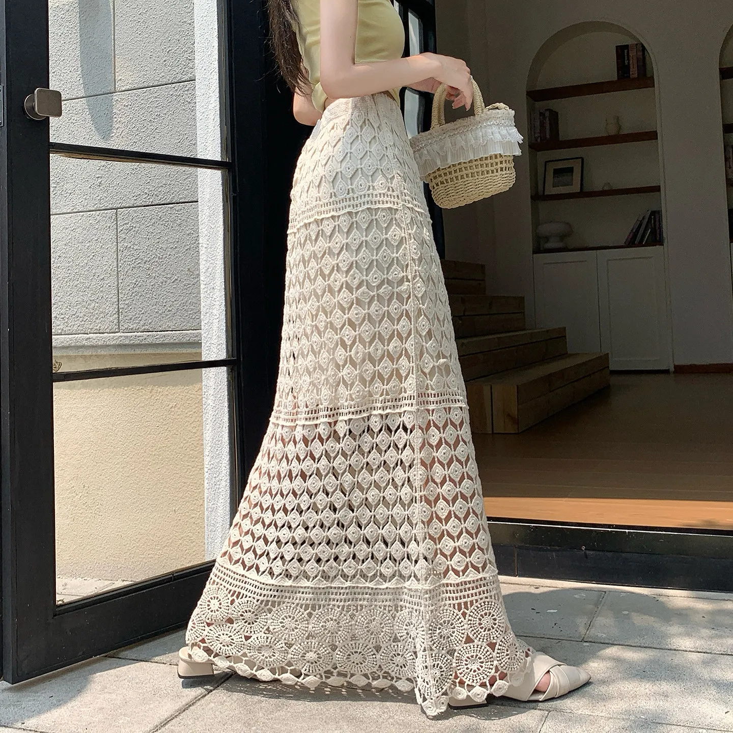 Elegant White Lace Hollow out Midi Skirt Women's A-Line Skirt Summer 2026 Korean Style High Waist Breathable Casual Skirt
Elegant White Lace Hollow out Midi Skirt Women's A-Line Skirt Summer 2026 Korean Style High Waist Breathable Casual Skirt