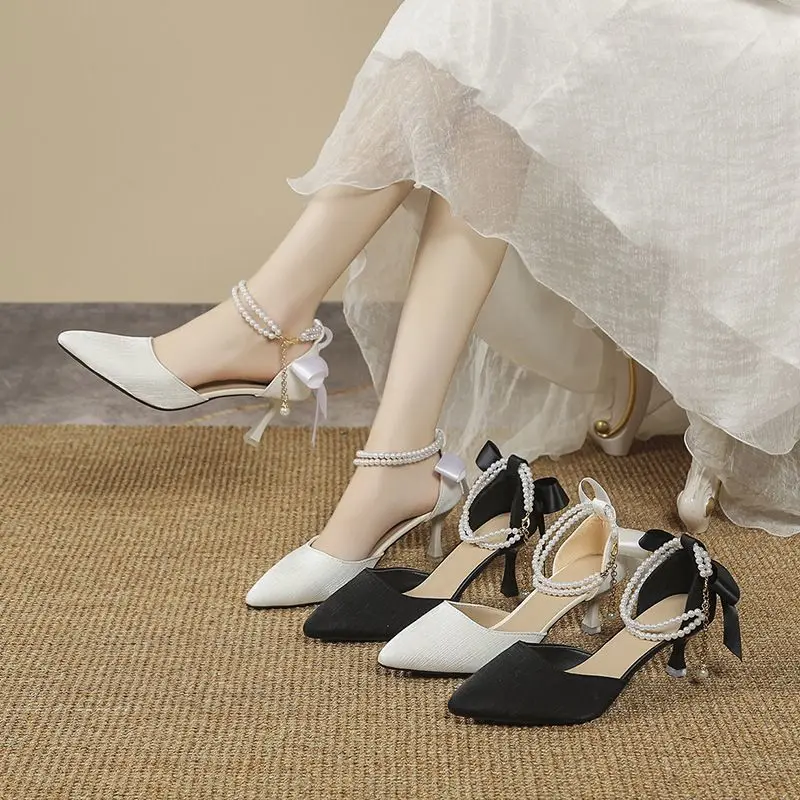 Pearl Embellished Sandals Thin Heel Strap Women's High Heels Fairy Tale Style Summer New Arrival Korean Version Footwear
Pearl Embellished Sandals Thin Heel Strap Women's High Heels Fairy Tale Style Summer New Arrival Korean Version Footwear