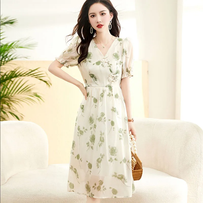 Fashion V-Neck Button Printed Bandage Puff Sleeve Vintage Dress Women's Clothing 2024 Summer New Loose Office Floral Dress
Fashion V-Neck Button Printed Bandage Puff Sleeve Vintage Dress Women's Clothing 2024 Summer New Loose Office Floral Dress