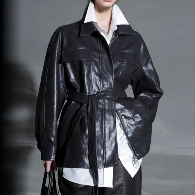 Versatile belt design lapel oil wax leather short for women
Versatile belt design lapel oil wax leather short for women